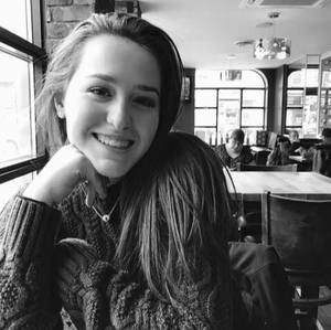 Meet your Posher, Lydia